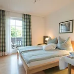 Kleinhofers Himbeernest Bed & Breakfast 3*