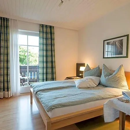 Alojamento de Acomodação e Pequeno-almoço Kleinhofers Himbeernest 3*