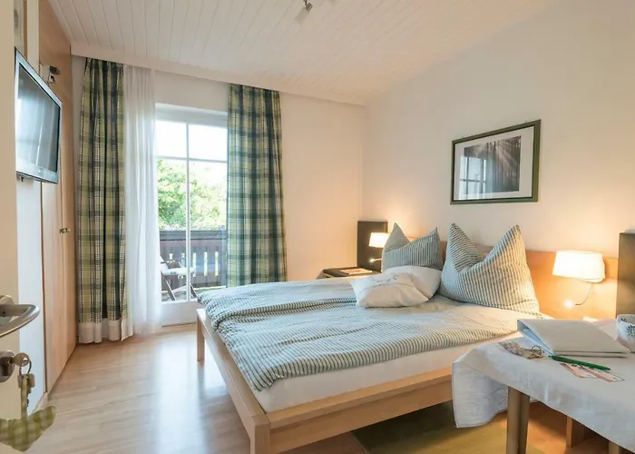 Kleinhofers Himbeernest Bed & Breakfast 3*